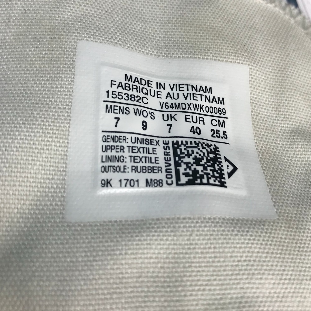 NWT Converse Ctas HI Buff/Casino W AUTHENTIC - Picture 7 of 7